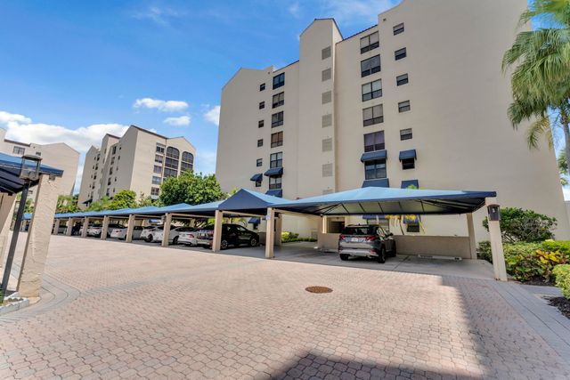 7578 Regency Lake Drive 802, Boca Raton, FL 33433
