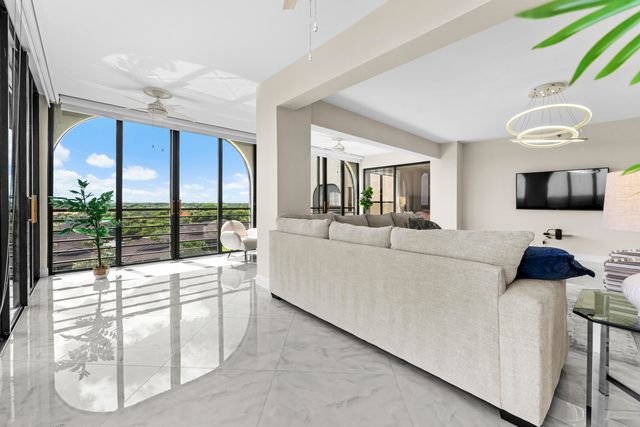 7578 Regency Lake Drive 802, Boca Raton, FL 33433