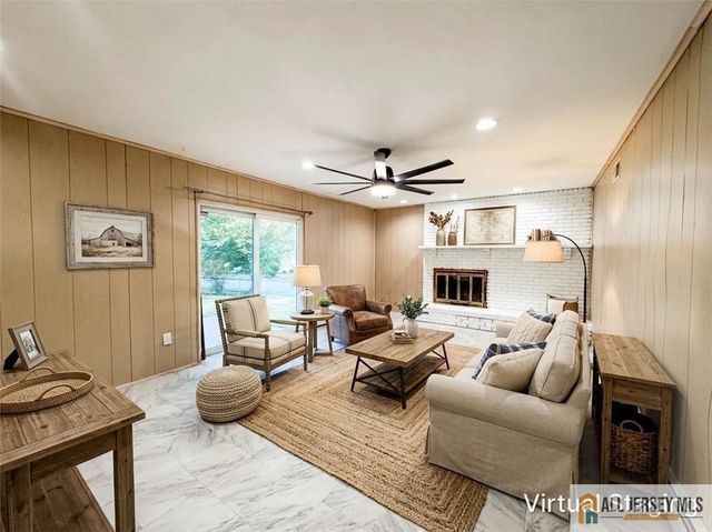 742 Grove Avenue, Edison, NJ 08820