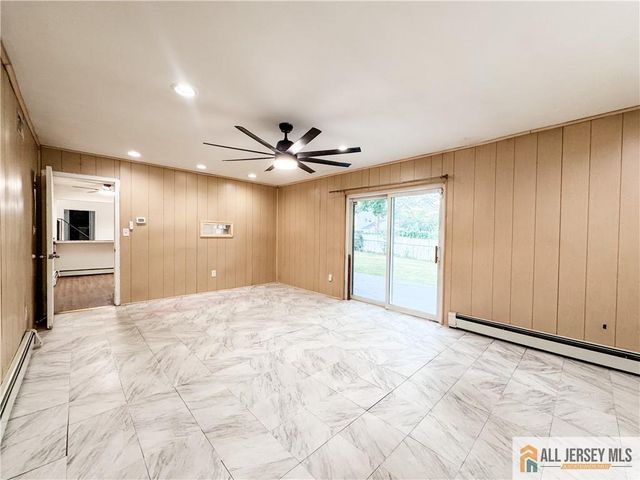 742 Grove Avenue, Edison, NJ 08820