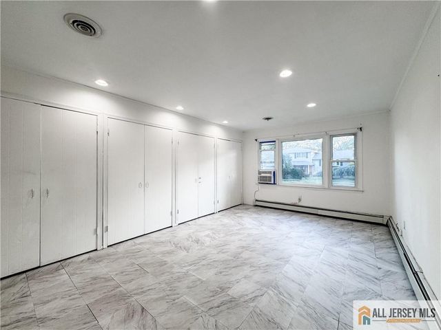 742 Grove Avenue, Edison, NJ 08820