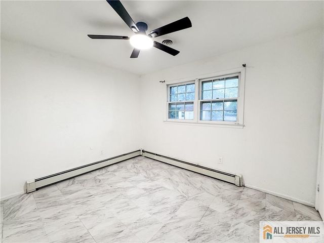 742 Grove Avenue, Edison, NJ 08820