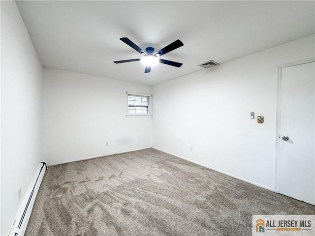 742 Grove Avenue, Edison, NJ 08820