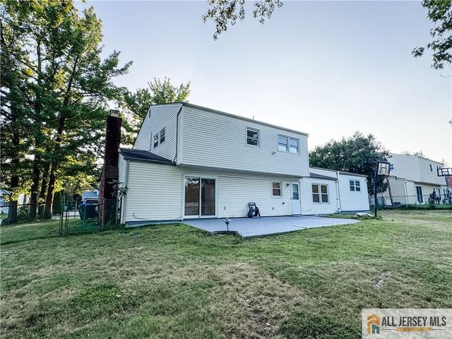 742 Grove Avenue, Edison, NJ 08820