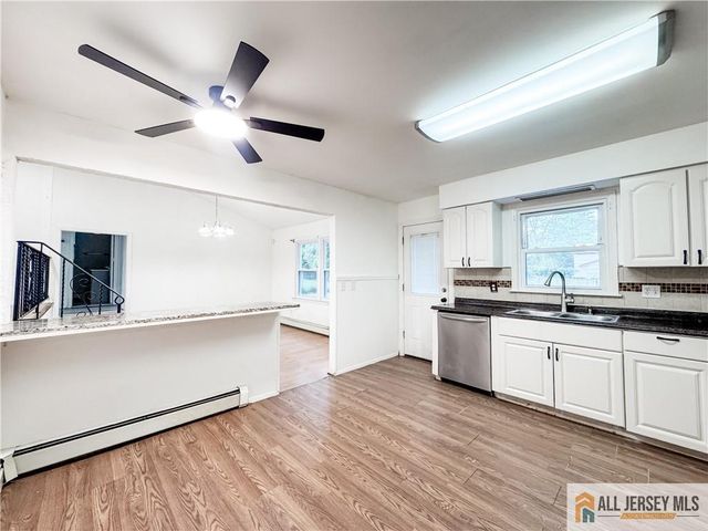 742 Grove Avenue, Edison, NJ 08820