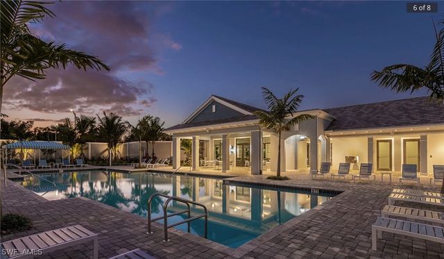 2555 Seychelles DR 402, Naples, FL 34112