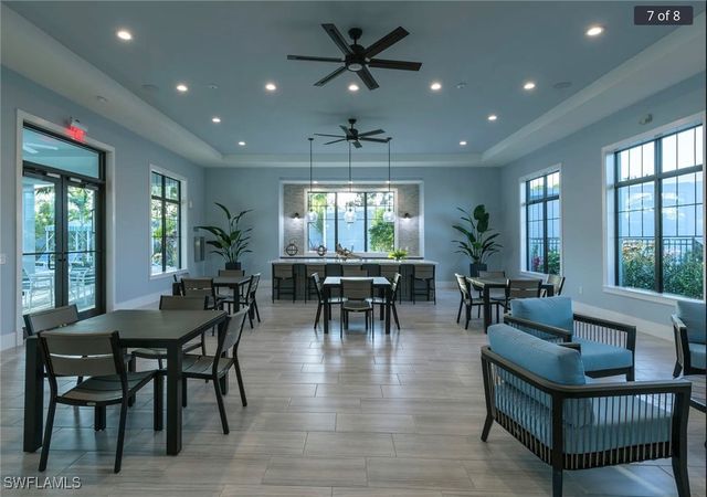 2555 Seychelles DR 402, Naples, FL 34112