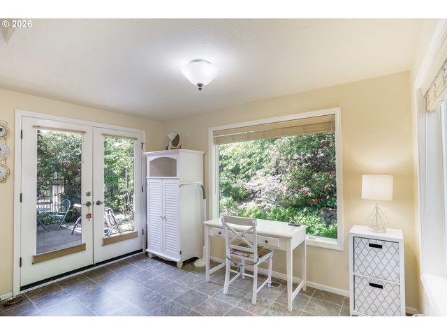 3363 BENTLEY Ave, Eugene, OR 97405