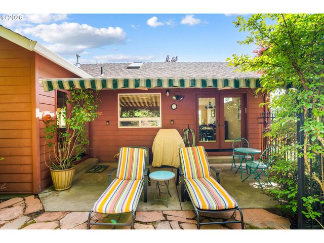 3363 BENTLEY Ave, Eugene, OR 97405