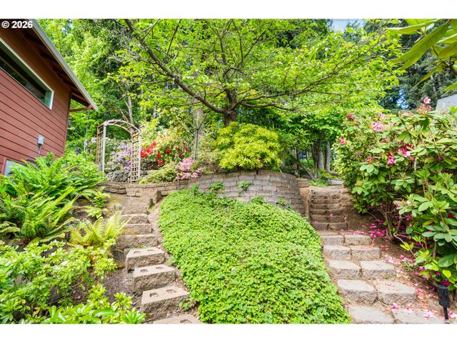 3363 BENTLEY Ave, Eugene, OR 97405