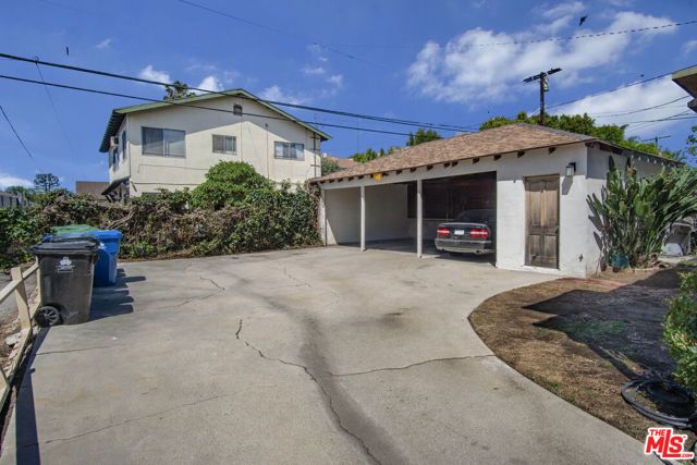 5449 Bellingham Avenue, Valley Village, CA 91607