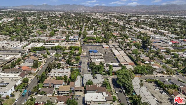 5449 Bellingham Avenue, Valley Village, CA 91607