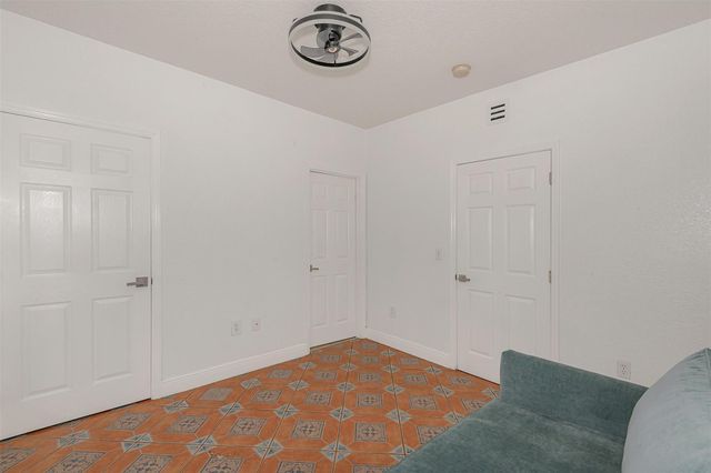 330 SW 20th Street, Fort Lauderdale, FL 33315