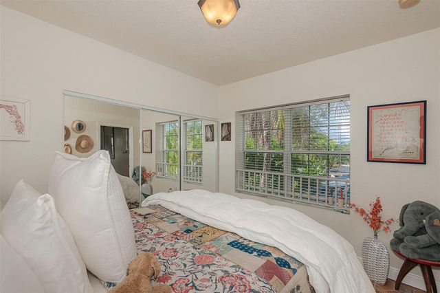 330 SW 20th Street, Fort Lauderdale, FL 33315