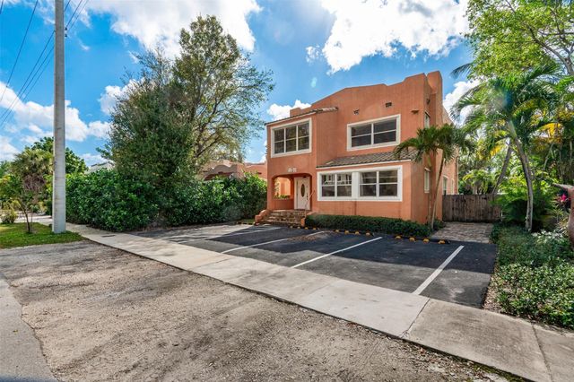 330 SW 20th Street, Fort Lauderdale, FL 33315