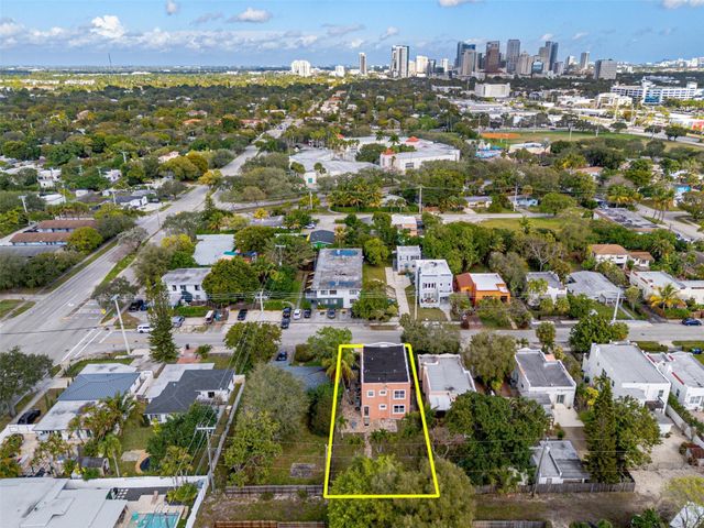 330 SW 20th Street, Fort Lauderdale, FL 33315