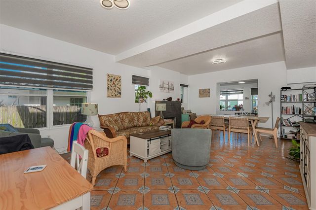 330 SW 20th Street, Fort Lauderdale, FL 33315