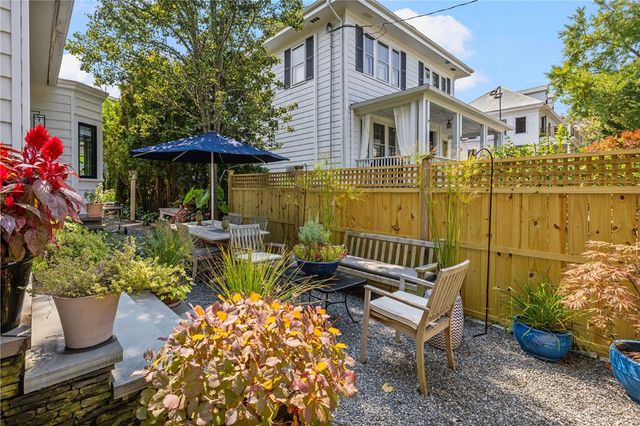 41 Hunter Avenue, Newport, RI 02840