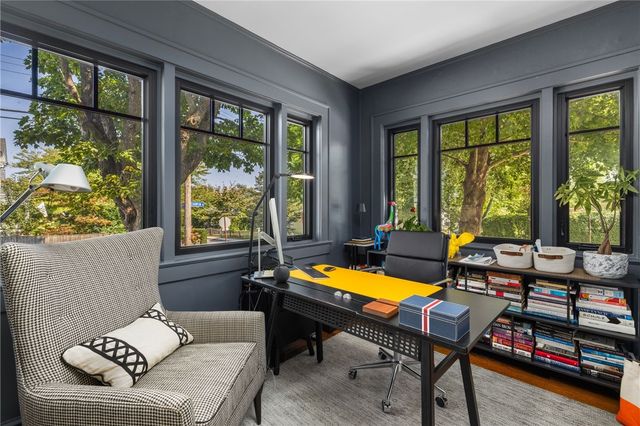41 Hunter Avenue, Newport, RI 02840