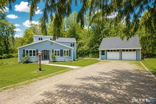 440 Dunbar Hill Road, Hamden, CT 06514