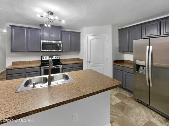 11566 CARSON LAKE Drive, Jacksonville, FL 32221