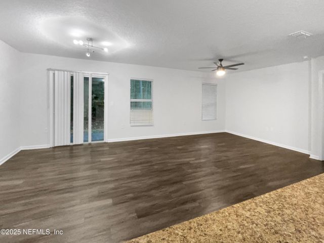 11566 CARSON LAKE Drive, Jacksonville, FL 32221