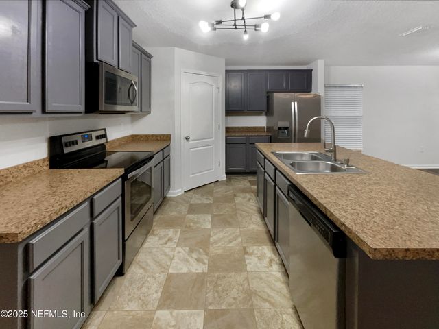 11566 CARSON LAKE Drive, Jacksonville, FL 32221