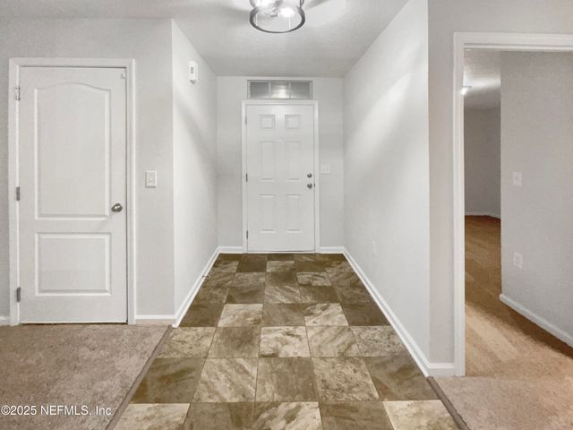 11566 CARSON LAKE Drive, Jacksonville, FL 32221