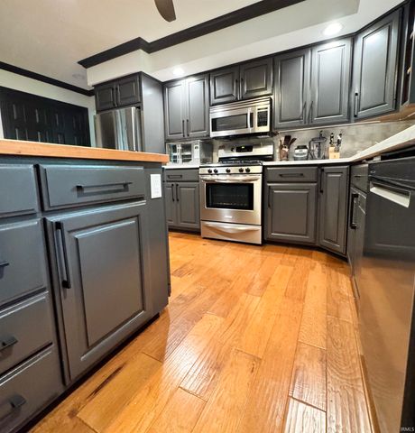 30 Robinhood Place, West Lafayette, IN 47906