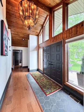 30 Robinhood Place, West Lafayette, IN 47906