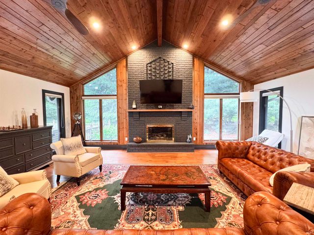 30 Robinhood Place, West Lafayette, IN 47906