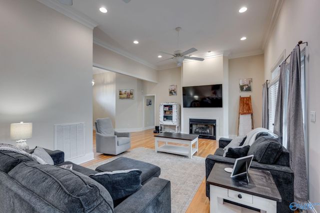 136 Forest Home Drive, Trinity, AL 35673