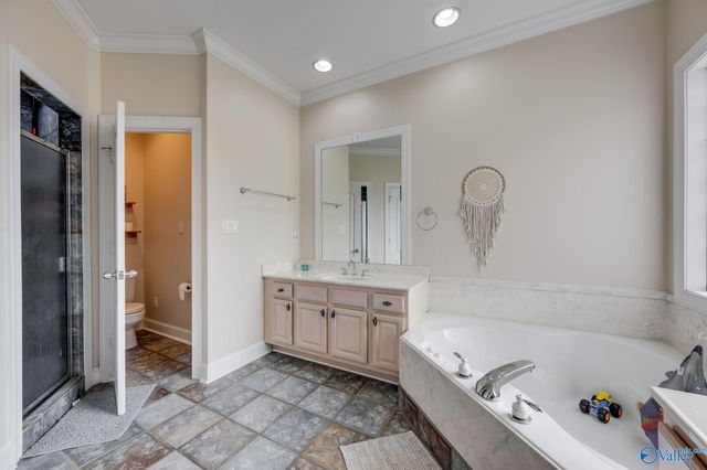136 Forest Home Drive, Trinity, AL 35673