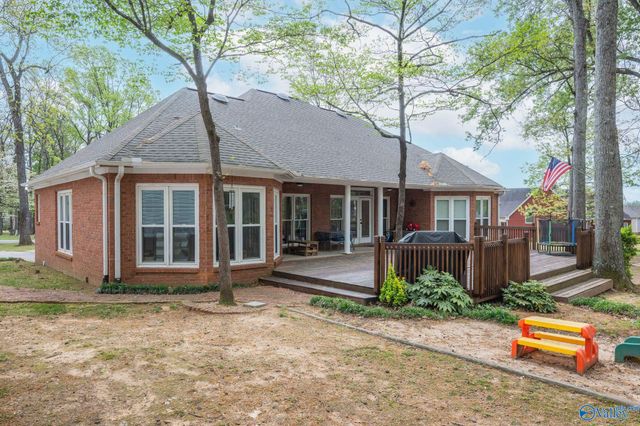 136 Forest Home Drive, Trinity, AL 35673