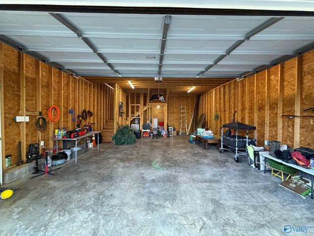 136 Forest Home Drive, Trinity, AL 35673