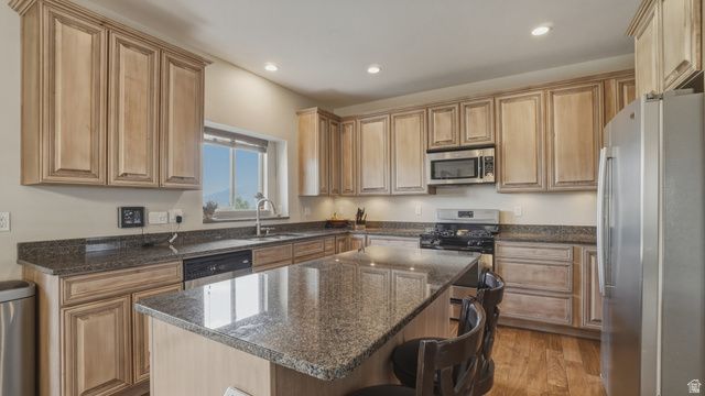 3926 E BARTON CREEK DR, Eagle Mountain, UT 84005