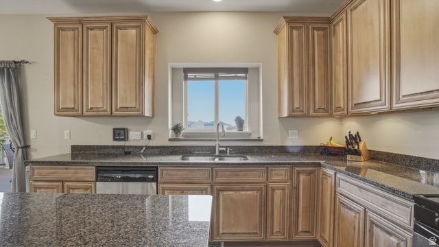 3926 E BARTON CREEK DR, Eagle Mountain, UT 84005