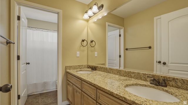 3926 E BARTON CREEK DR, Eagle Mountain, UT 84005