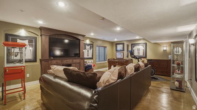 3926 E BARTON CREEK DR, Eagle Mountain, UT 84005