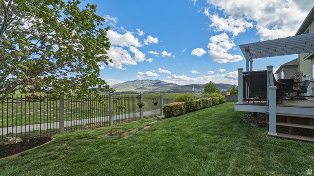 3926 E BARTON CREEK DR, Eagle Mountain, UT 84005