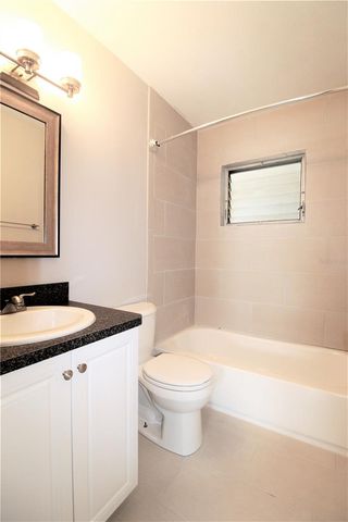 3001 BEE RIDGE ROAD 219, Sarasota, FL 34239