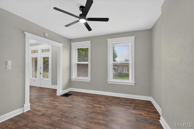 4629 Alaska Avenue, St Louis, MO 63111