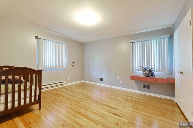898 Columbus Drive, Teaneck, NJ 07666