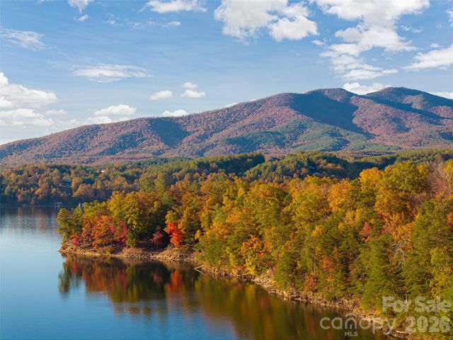 1341 Forest Lake Heights Drive, Nebo, NC 28761