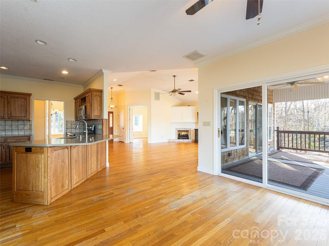 1341 Forest Lake Heights Drive, Nebo, NC 28761