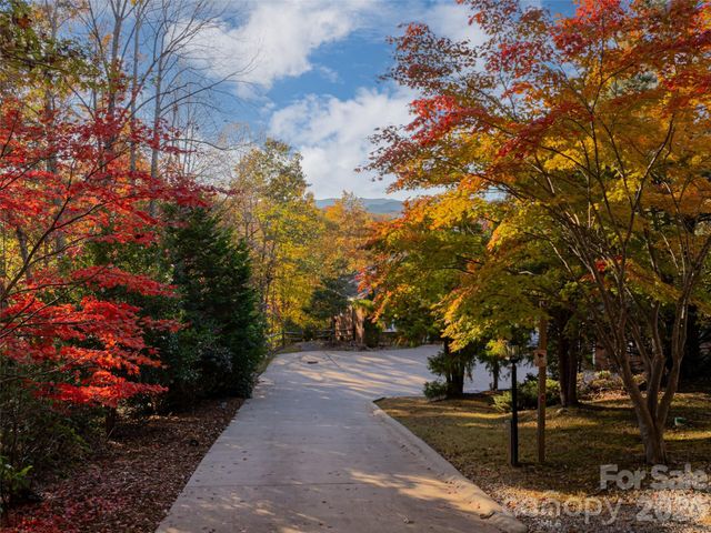 1341 Forest Lake Heights Drive, Nebo, NC 28761