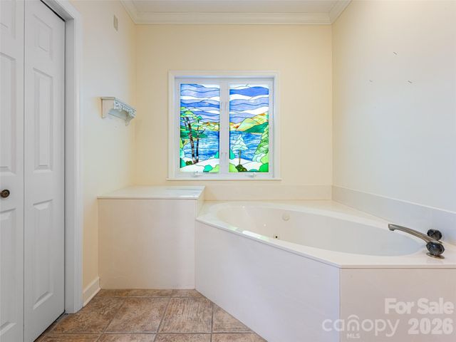 1341 Forest Lake Heights Drive, Nebo, NC 28761