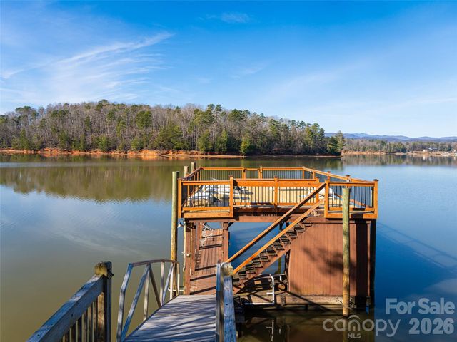 1341 Forest Lake Heights Drive, Nebo, NC 28761