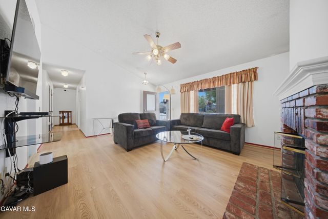 1721 W Avenue K9, Lancaster, CA 93534