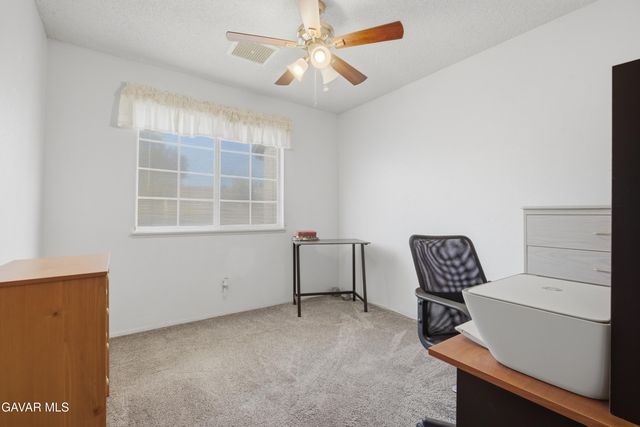 1721 W Avenue K9, Lancaster, CA 93534